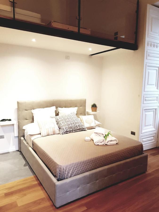 Via Roma Apartment Deluxe Salerno Kültér fotó