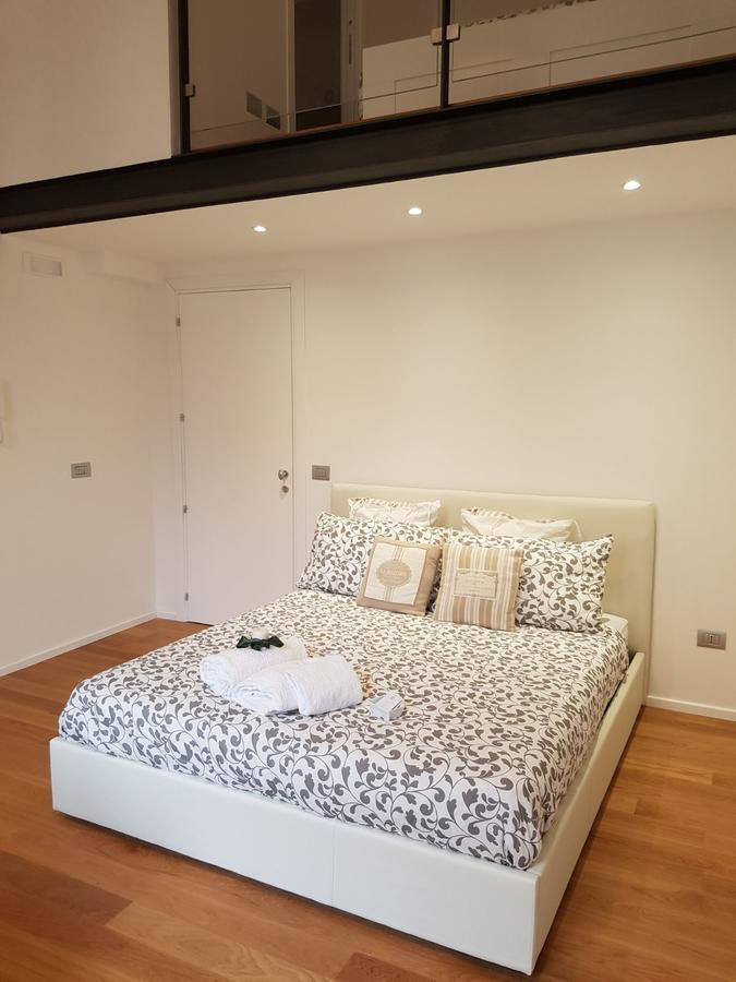 Via Roma Apartment Deluxe Salerno Kültér fotó