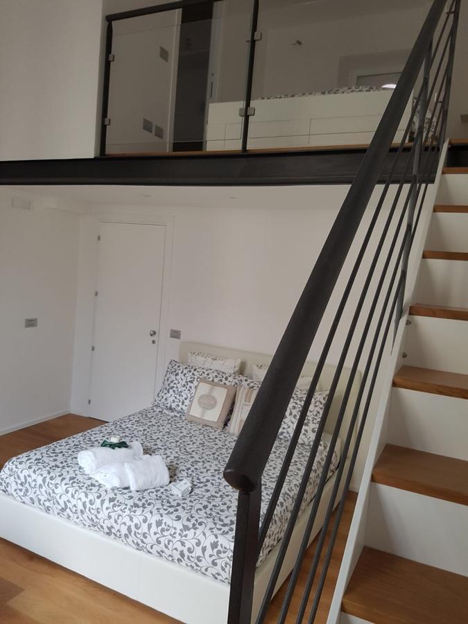 Via Roma Apartment Deluxe Salerno Kültér fotó